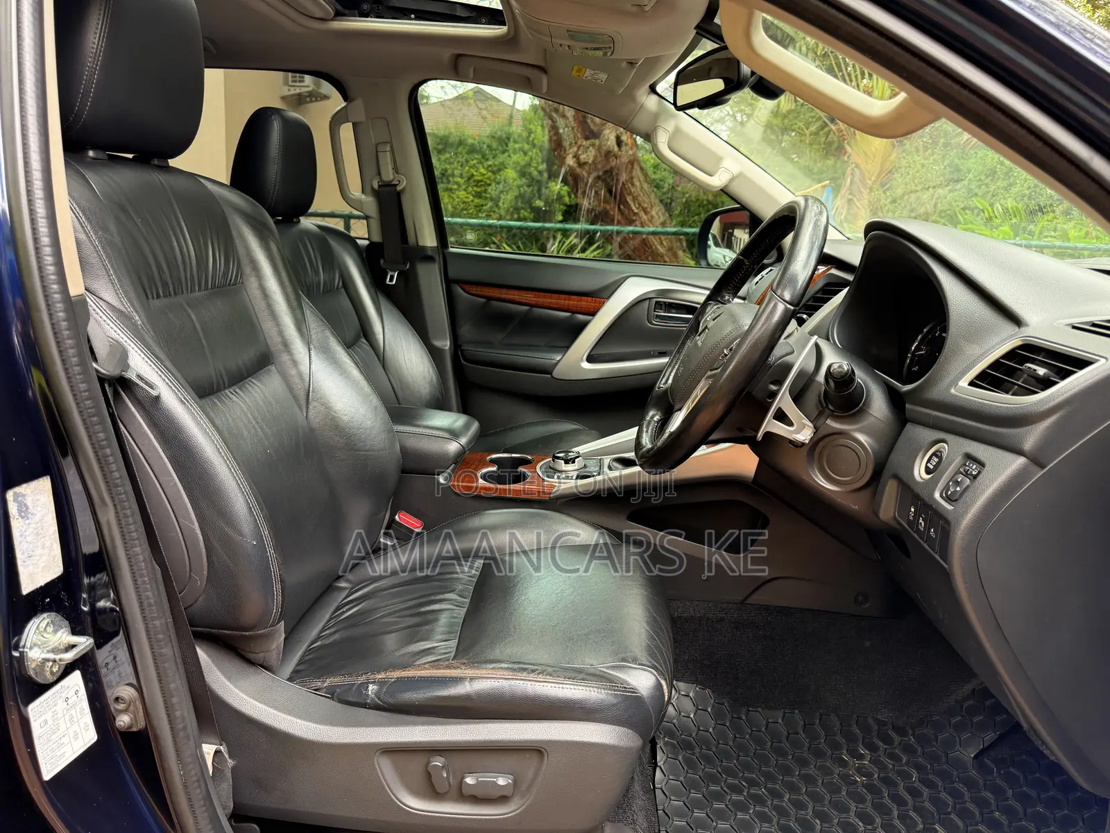 Mitsubishi Pajero Sport Exceed 2016 Blue
