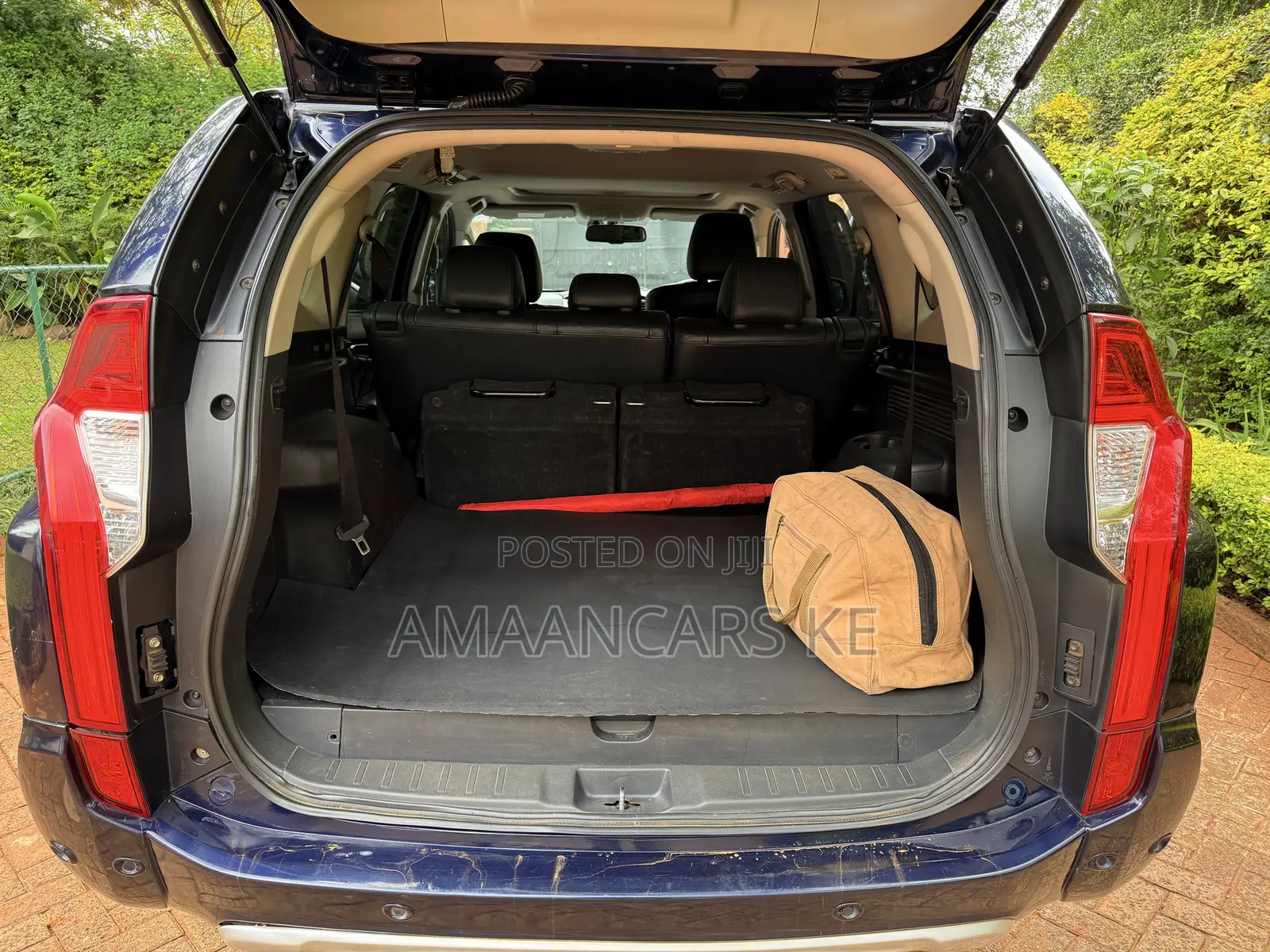 Mitsubishi Pajero Sport Exceed 2016 Blue