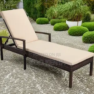 Outdoor Chair; Adjustable Poolside Pe Rattan Sun Lounger Chair