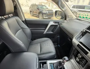 Toyota Land Cruiser Prado 2020 Gray