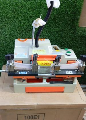 Commercial Key Cutting Machine/ Key Cutter Machine (100e1) - main view