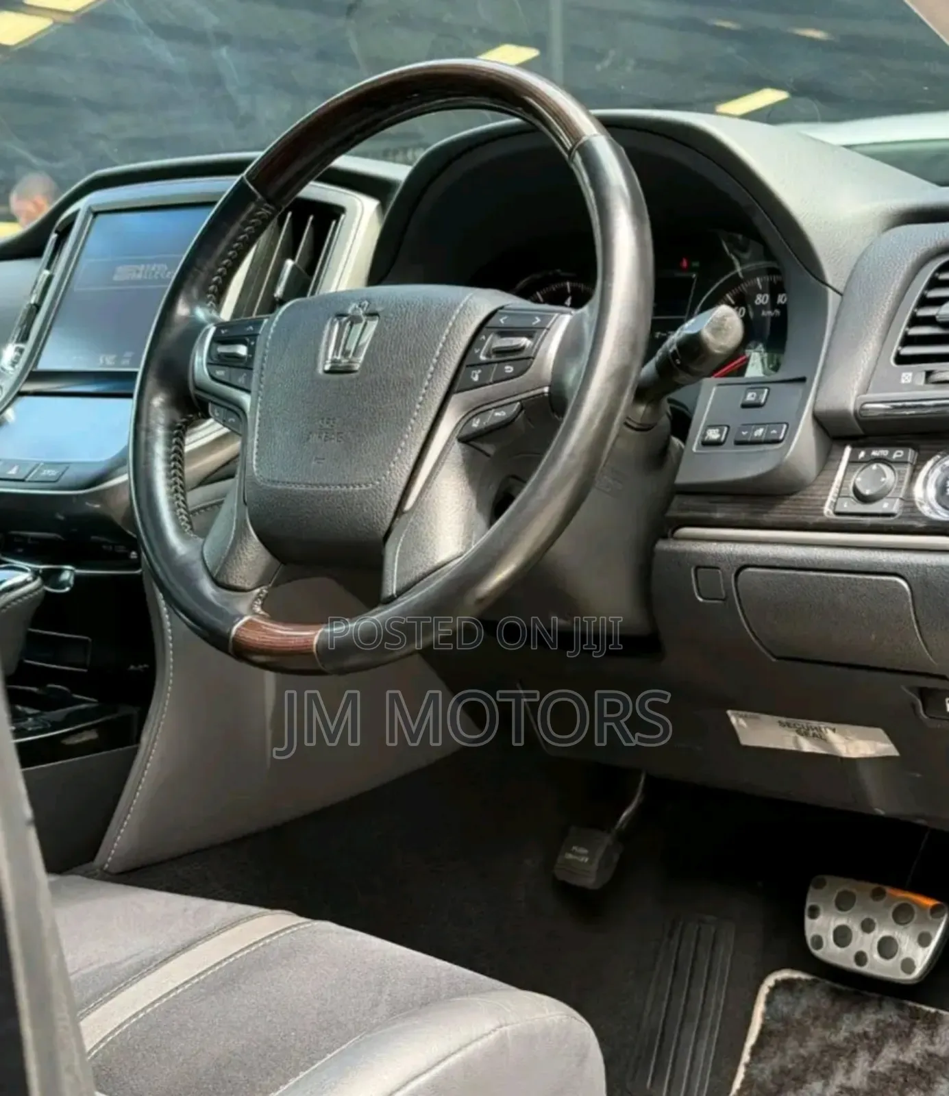 Toyota Crown 2018 Matt Black