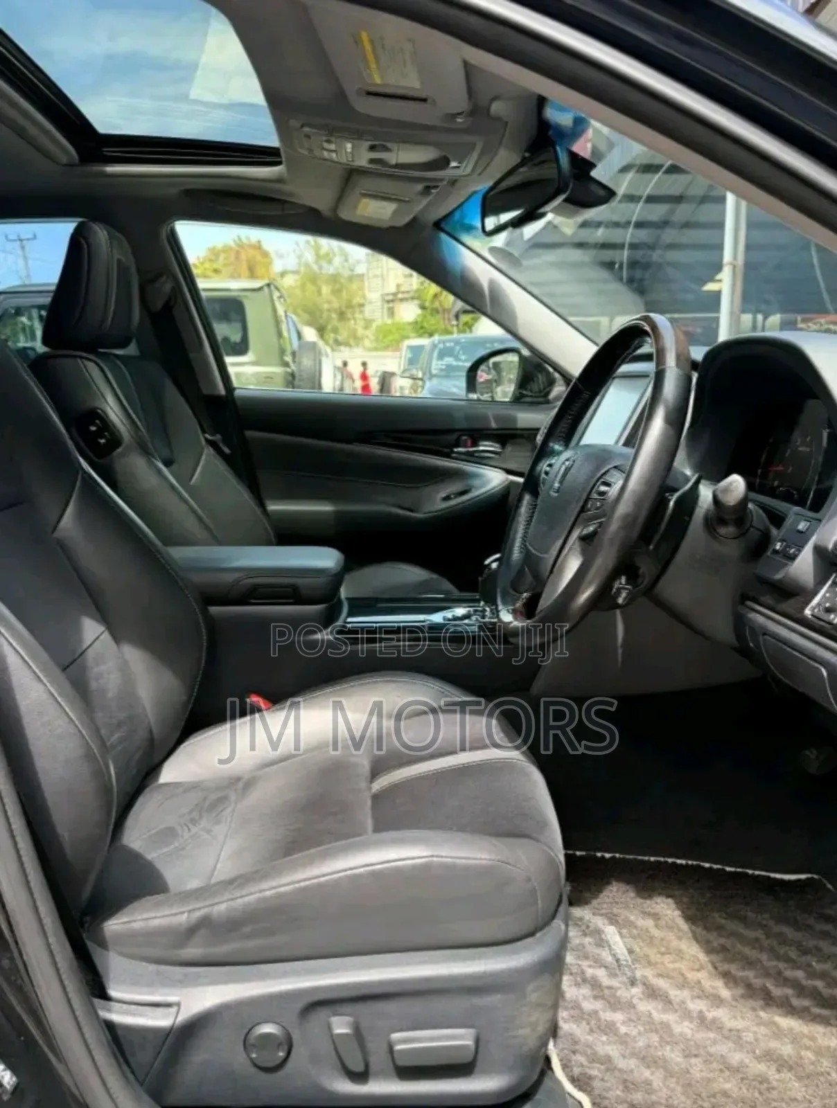 Toyota Crown 2018 Matt Black
