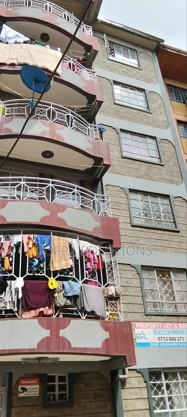 2bdrm Block of Flats in Donholm for sale