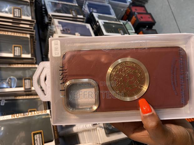 Vertyuio Versace Logo Luxury Case for iPhone 12 Pro Max - thumbnail 3