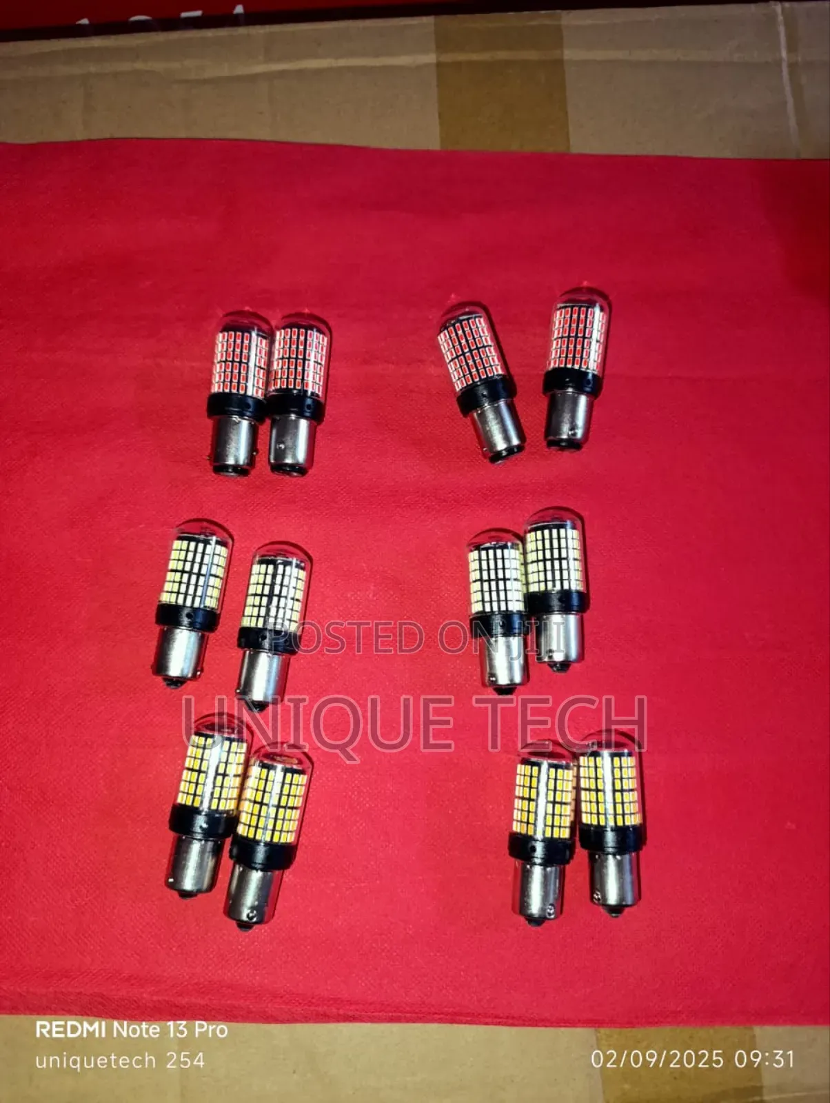 Universal 2 PCS Led Parking Reverse Indicator Bulb With Cap