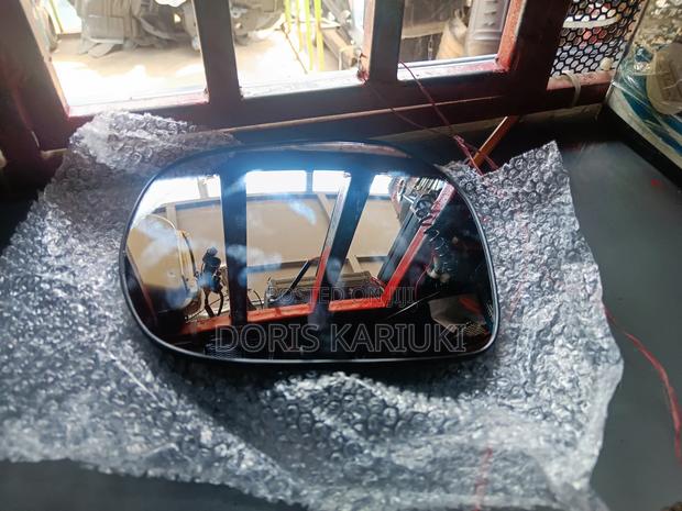 200 Series V8 Inner Mirror - main view