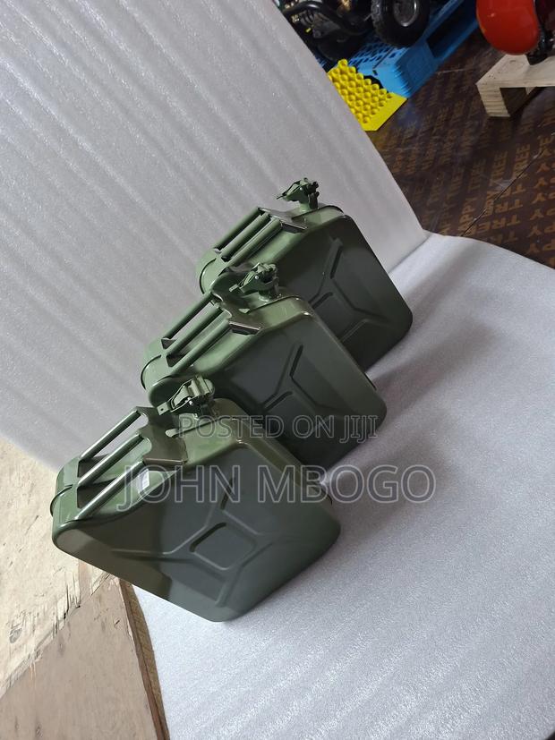 Metallic Fuel Jerrican 20l - Storage - thumbnail 2