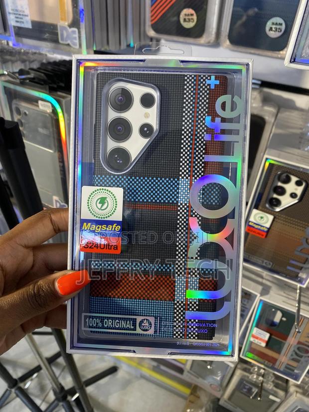 Docarbonfi Samsung Galaxy S24 Ultra Carbon Fiber Case - main view