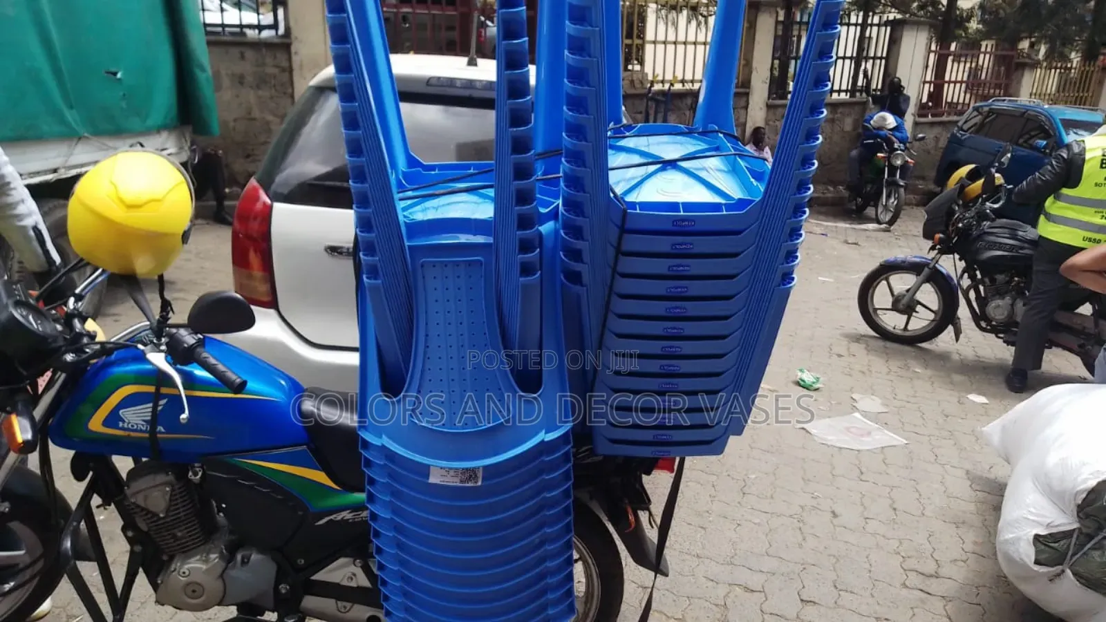Armless Plastic Chairs Blue on Offer