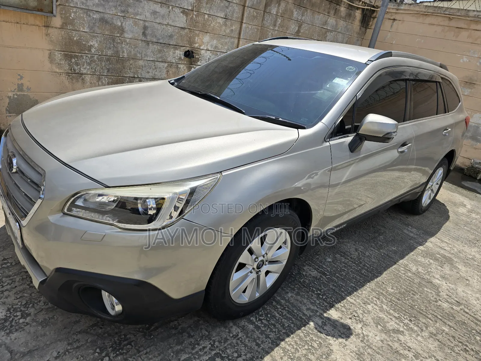 Subaru Outback 2016 Gold