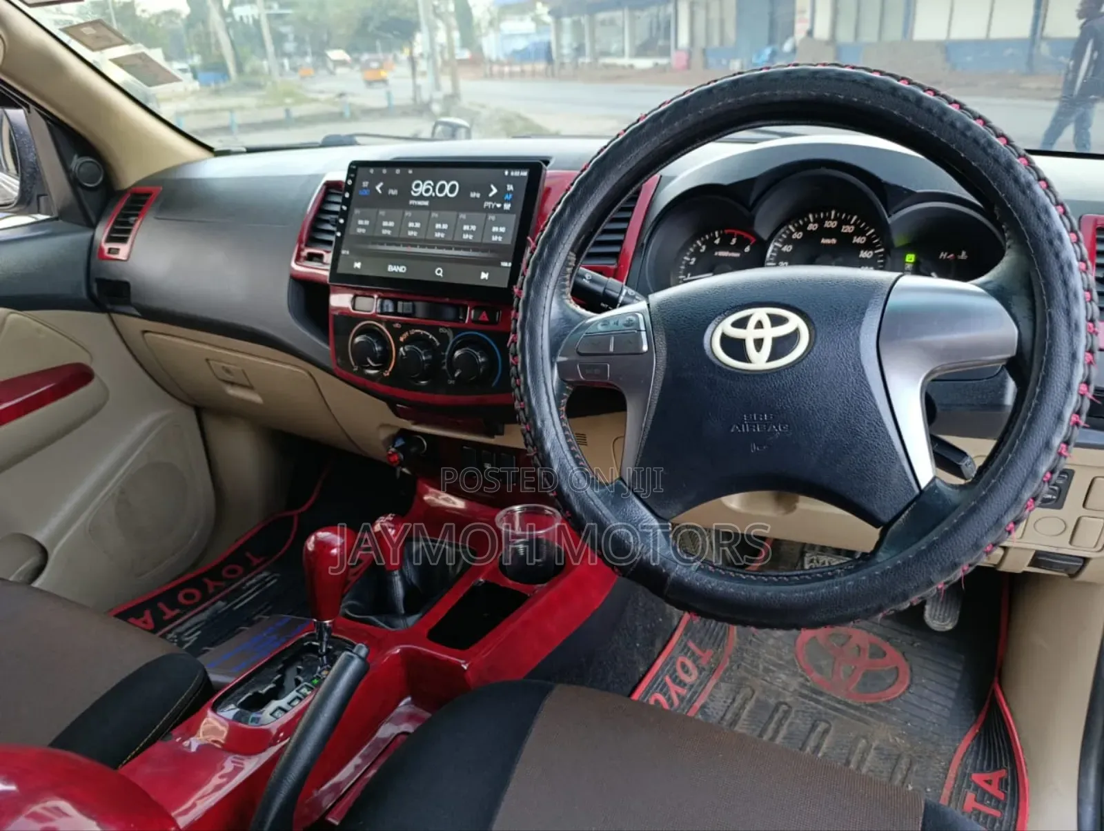 Toyota Hilux 2016 Black