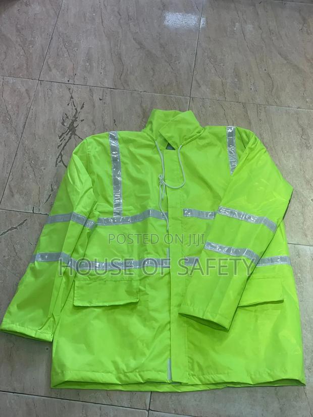 Rider Safety Jacket In Luminous Green - thumbnail 2