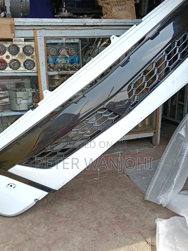 Front Grille Fuso Fj - thumbnail 4