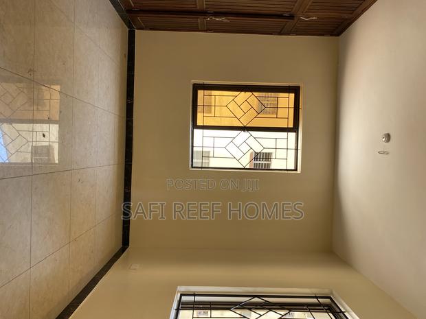 2bdrm Apartment in Tudor for rent - thumbnail 15