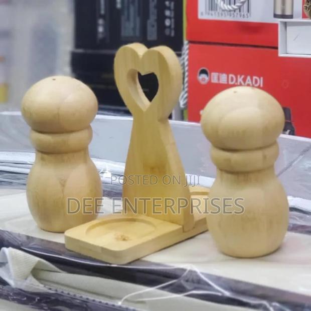 2 in 1 Bamboo Salt Shakers