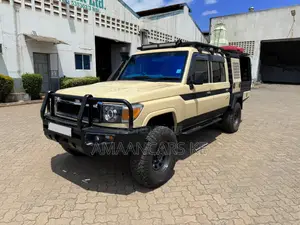 Toyota Land Cruiser 2013 Beige