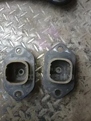 Gear Box Mounting X-trail Nt32 Top