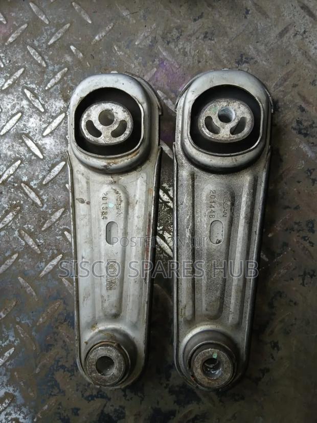 Gear Box Mountings Xtrail Nt32 Lower - thumbnail 2