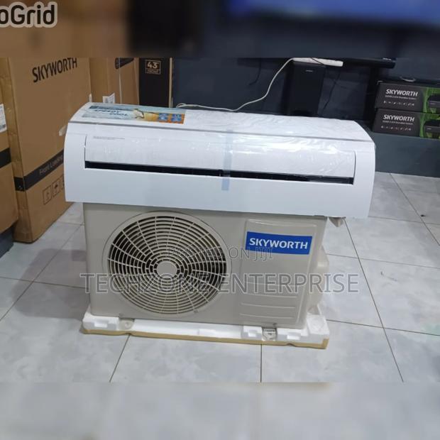 Skyworth White Air Conditioner 12000btu With Inverter 
