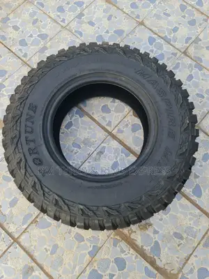Lt235 /85 R16 Fortune Tyres(Mud Terrrain)