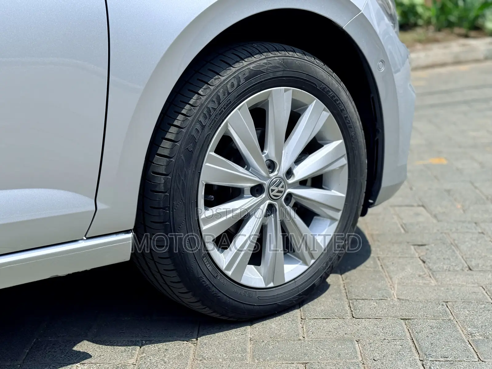 Volkswagen Polo 2018 Silver