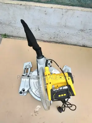 Sliding Mitre Saw
