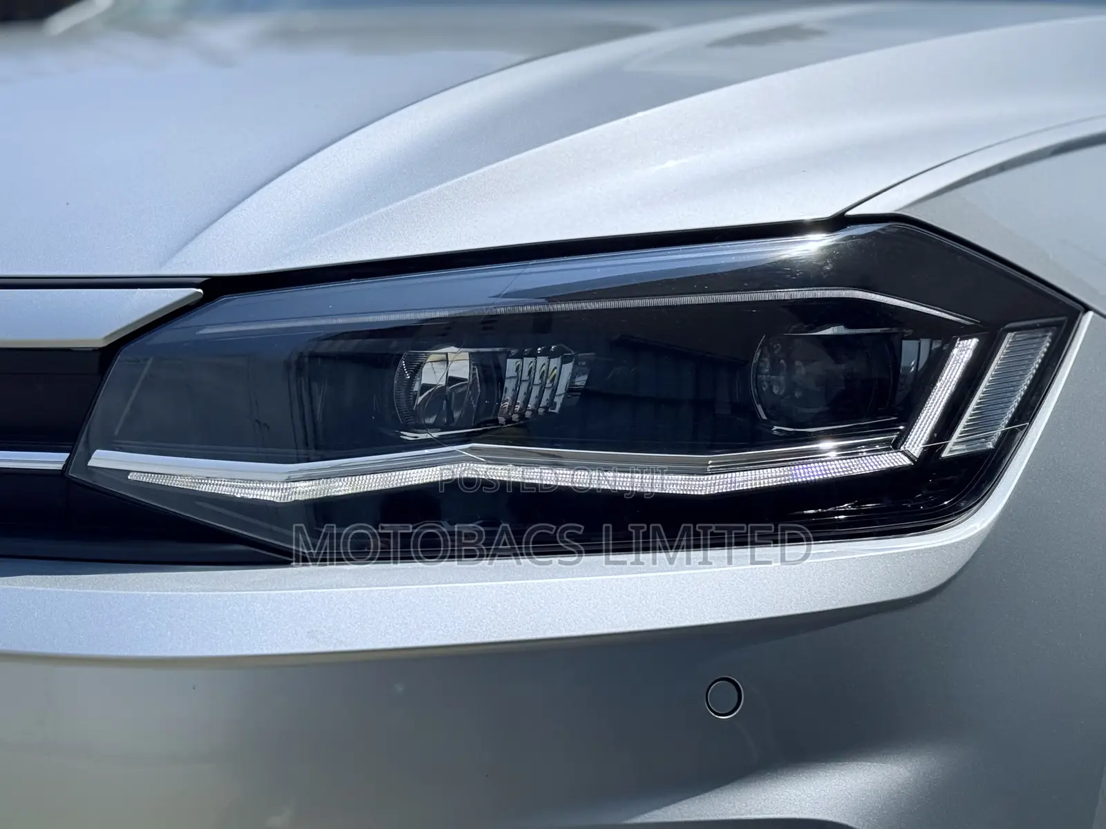Volkswagen Polo 2018 Silver