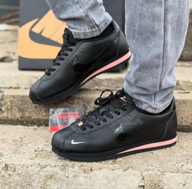 Nike Cortez Black Pink - main view