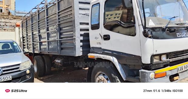 Isuzu FVR 2001 Used - main view