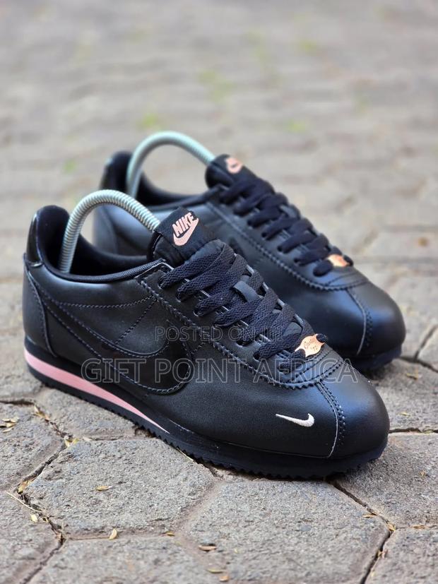 Nike Cortez Black In Color - thumbnail 3