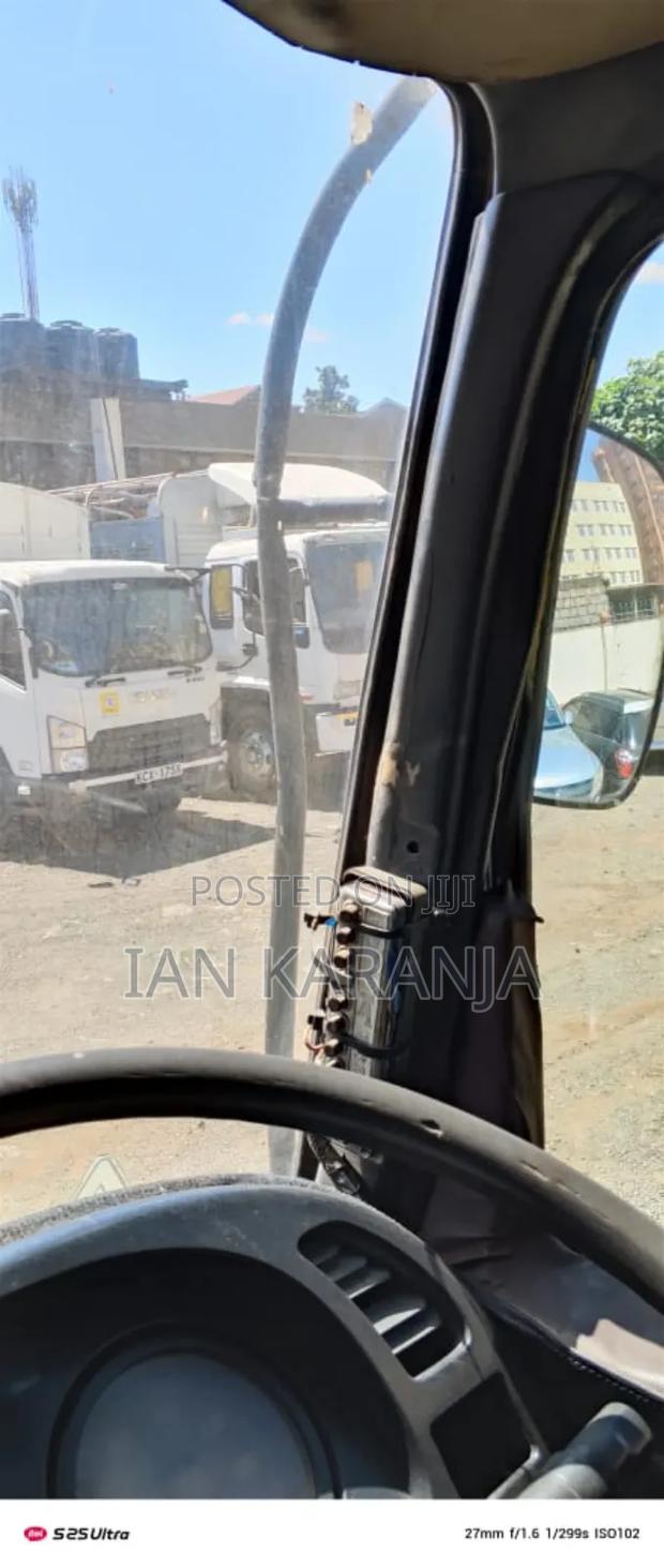 Isuzu FVR 2001 Used - thumbnail 9