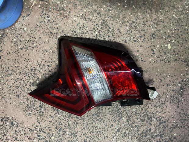 Ex-Japan Nissan Note Taillight - thumbnail 3