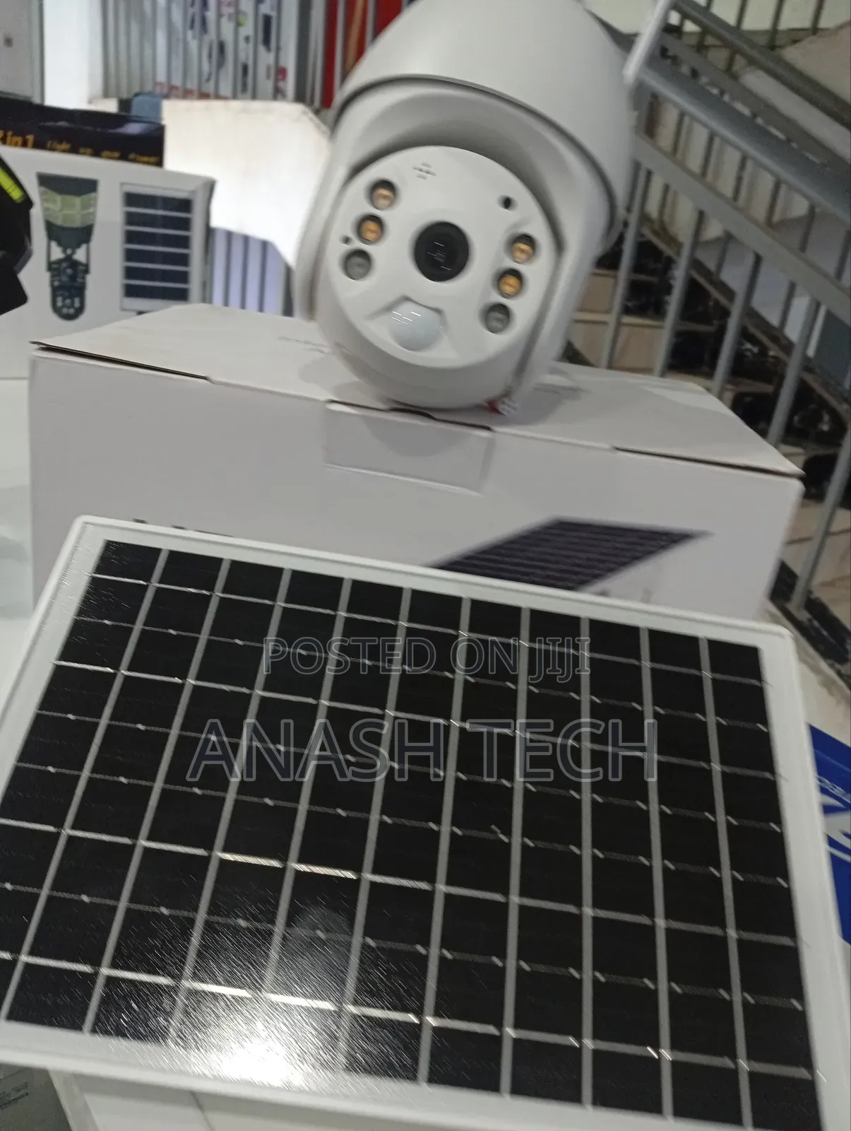 Ubox Solar Light Solar Powered GSM/ Wifi PTZ 360 Camera