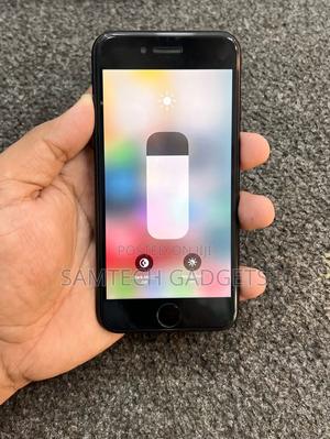 Apple iPhone 7 32 GB Black - thumbnail 2
