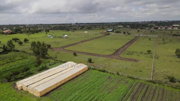 50 by 100 Ft Plots , Highway Namanga - thumbnail 3