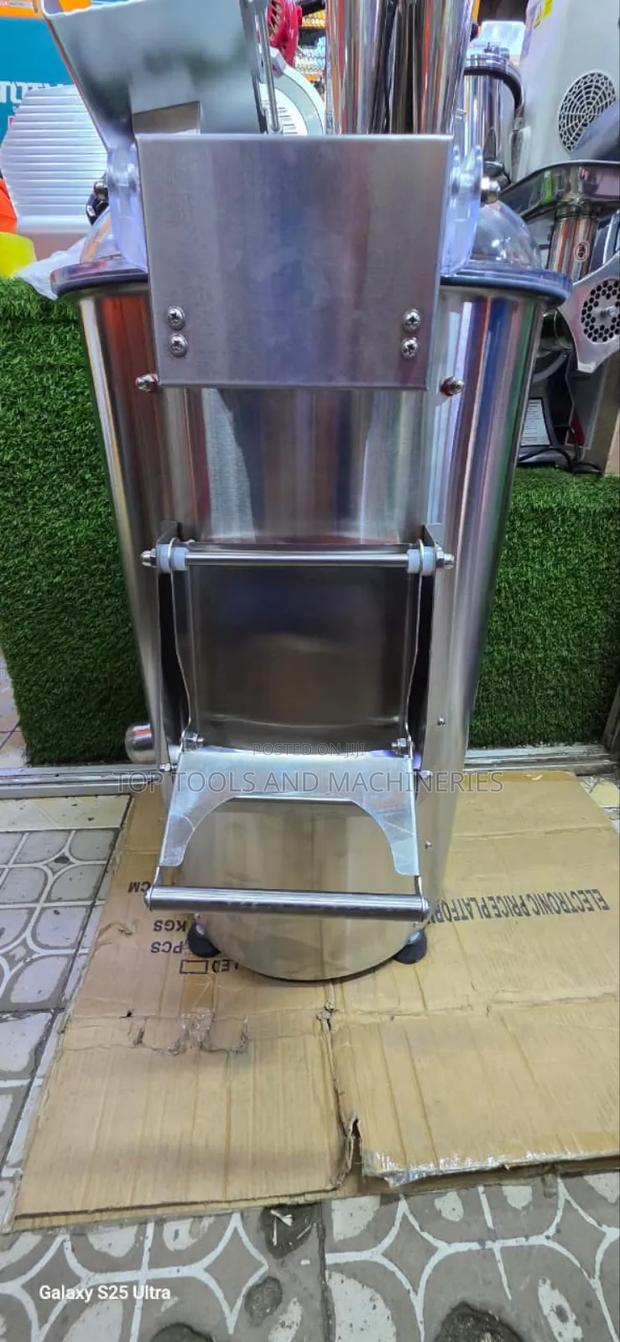 10 KGS Commercial Potato Pealing Machine - thumbnail 2