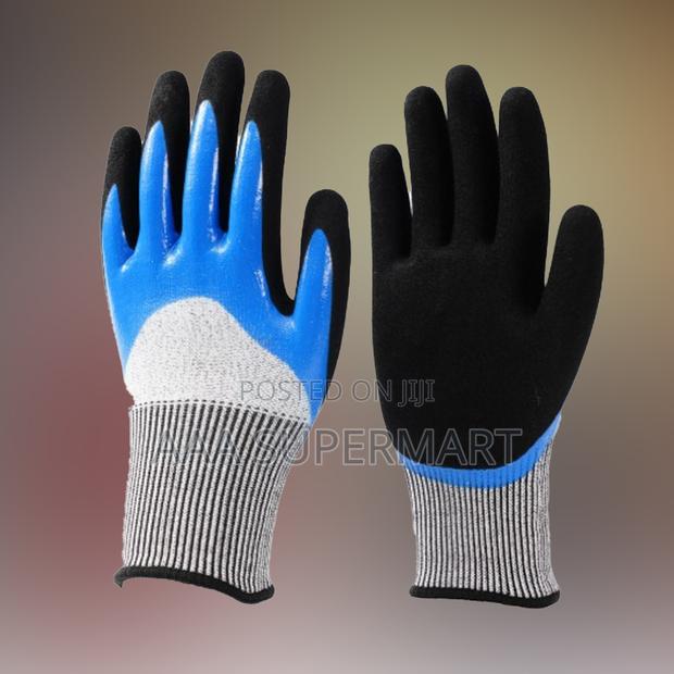 Nitrile Frosted Anti Cut Level 5 Glove - main view