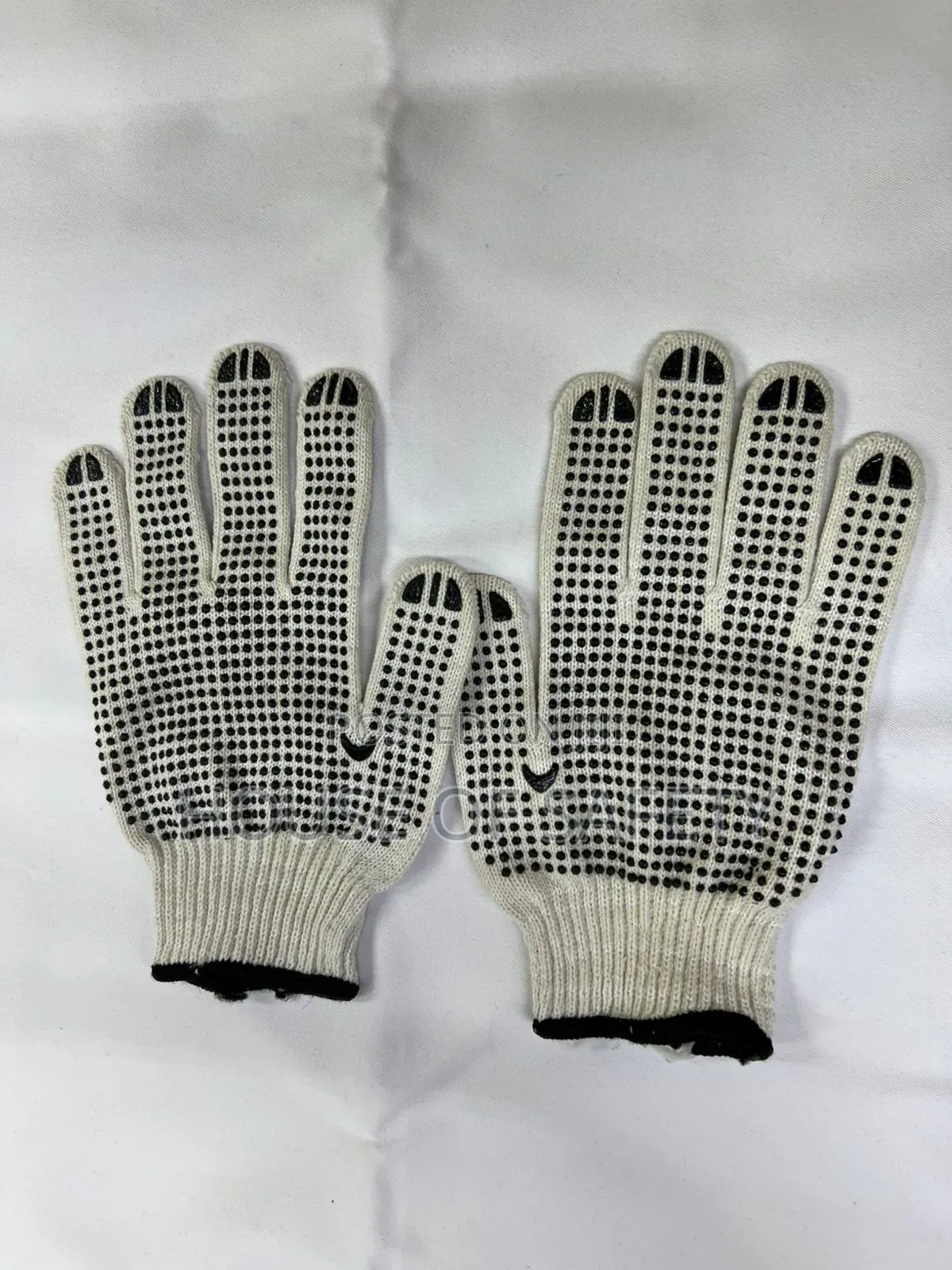 White Potted Cotton Gloves