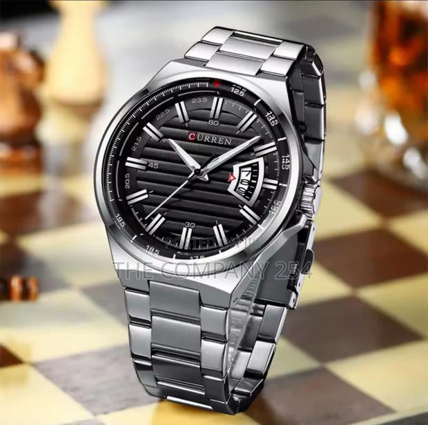 Curren Gents 8375Battery Powered Date Display Business Watch - main view