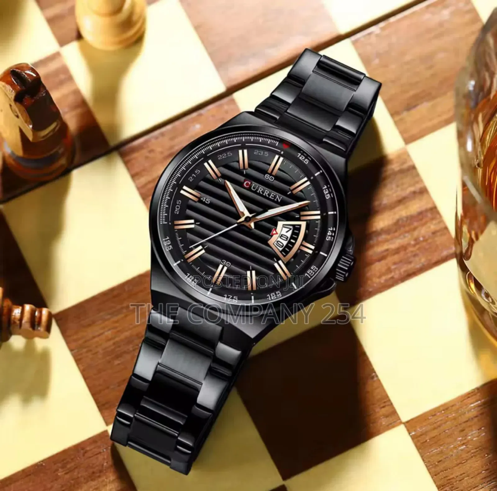 Curren Gents 8375Battery Powered Date Display Business Watch