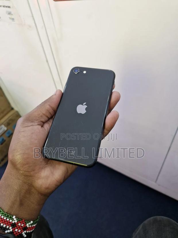 Apple iPhone SE 64 GB Black - thumbnail 6