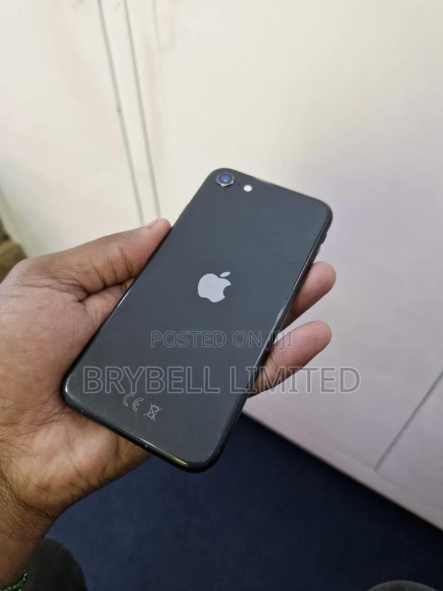 Apple iPhone SE 64 GB Black - thumbnail 8