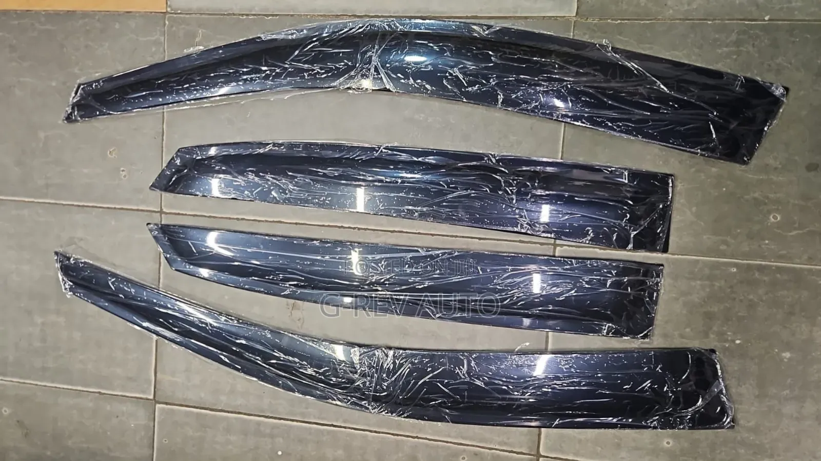 Lexus Rx 330/Harrier 240 Windbreakers