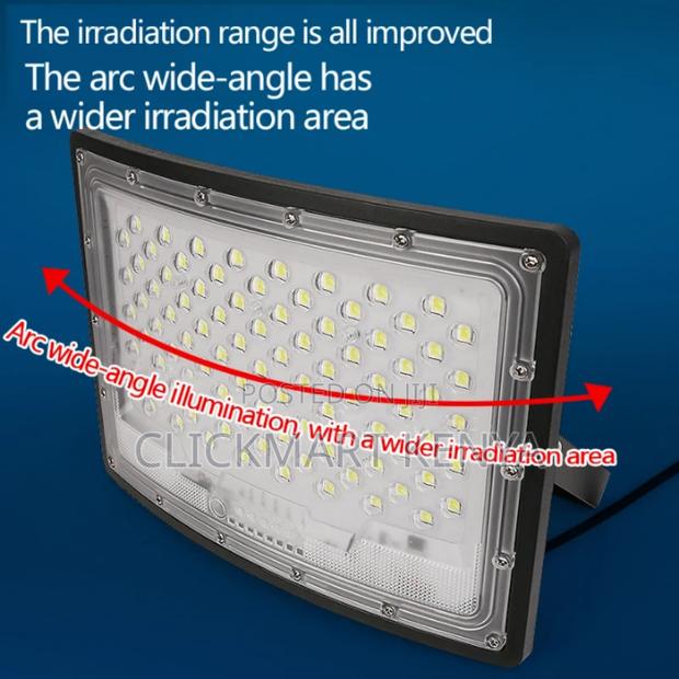 Solar Floodlight 200w Dusk to Dawn Solar Floodlight. - thumbnail 2