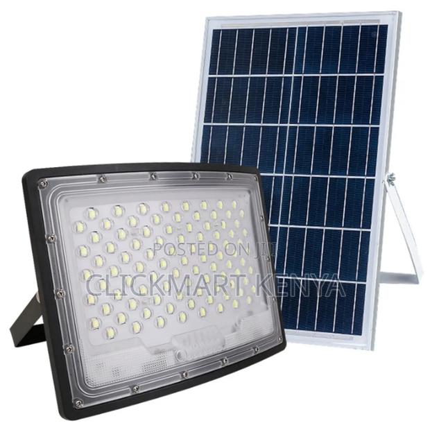 Super Bright Solar Floodlight 200w Dusk to Dawn Floodlight - main view
