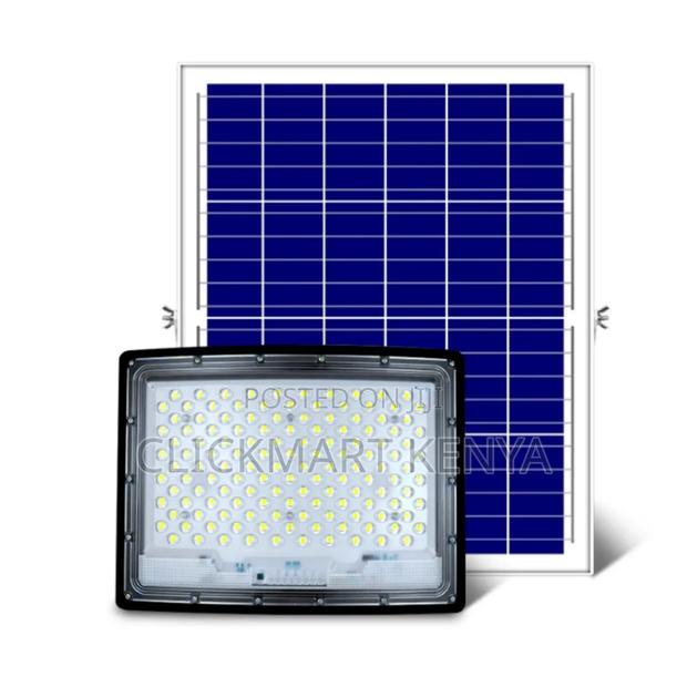 Super Bright Solar Floodlight 200w Dusk to Dawn Floodlight - thumbnail 2