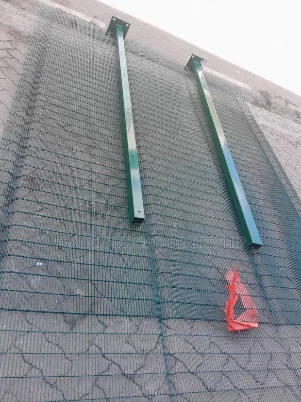 100% Security Fence - thumbnail 3