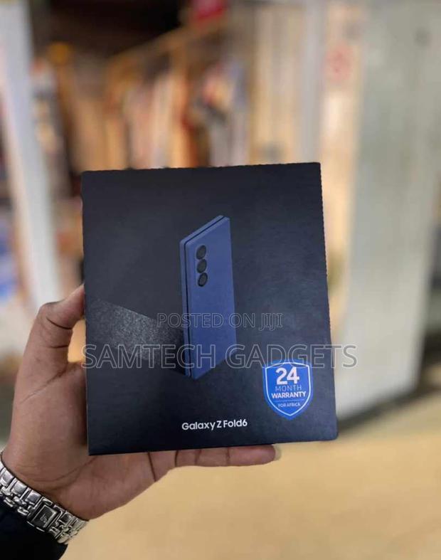 New Samsung Galaxy Z Fold6 256 GB Blue - main view