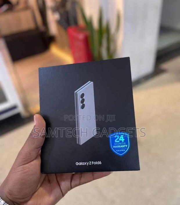 New Samsung Galaxy Z Fold6 256 GB Blue - thumbnail 2